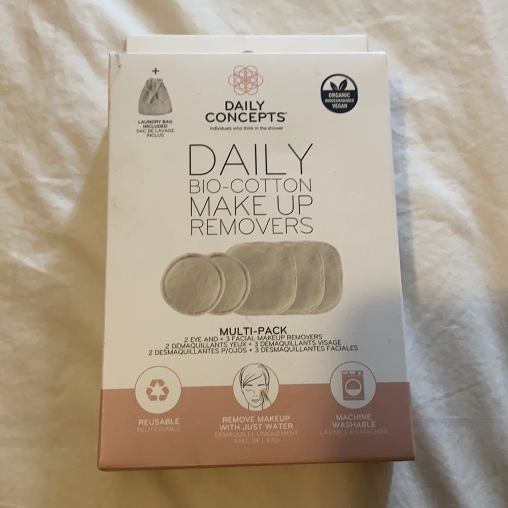 3/$25 Daily Bio-Cotton Make-Up Removers